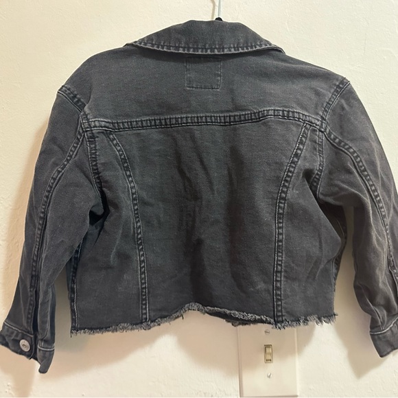 Washed black denim crop jacket - Picture 4 of 4